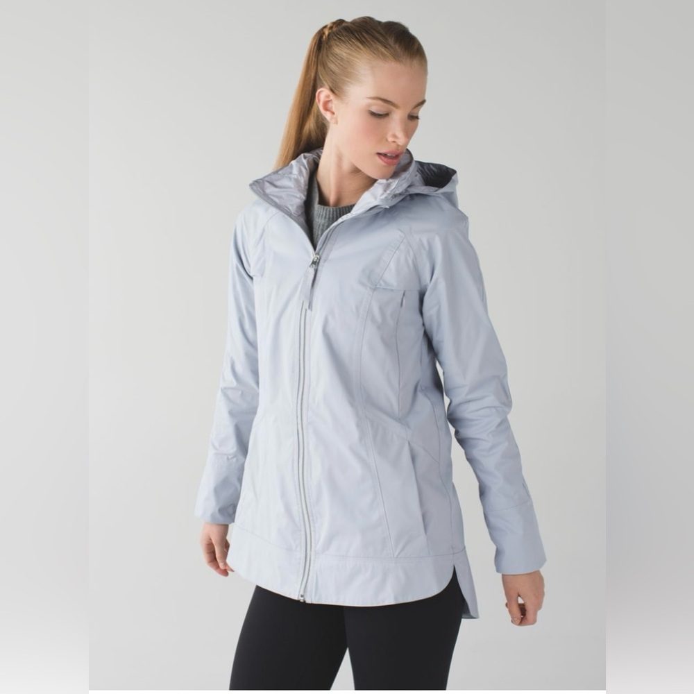 Lululemon Fo Drizzle rain jacket